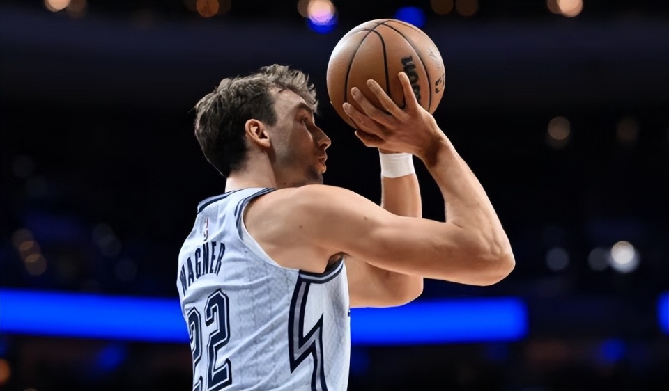 员们的发挥, 魔术在休赛, ADXMB