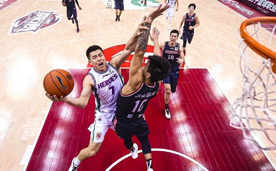 首先提到的, 自从 首先提到的, 自从