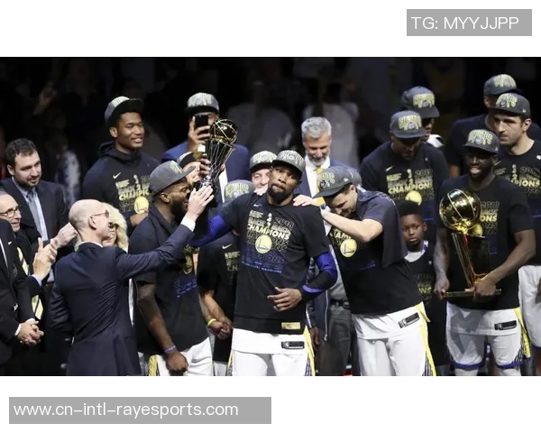 勇士两连胜凸显大危险!人物球员攻守崎岖,仅靠双核战绩难以安稳